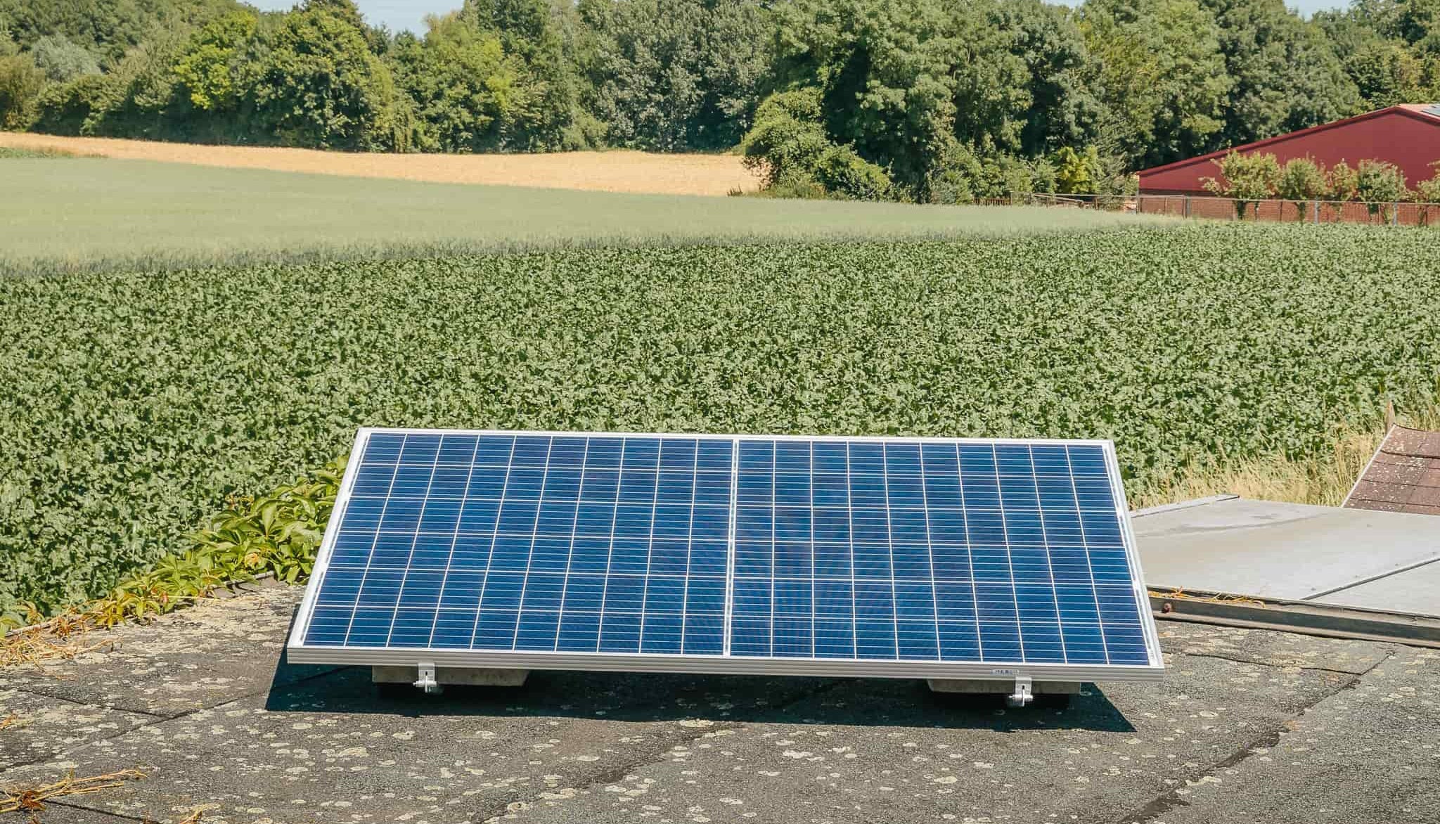 Solarmodul auf einem Dach