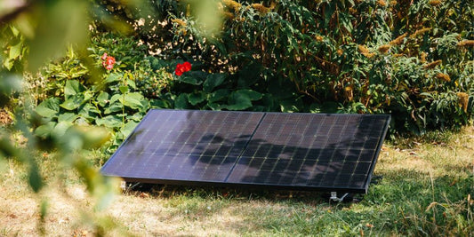 PV-Anlage in einem Garten